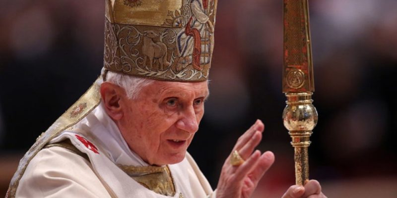 К отставке Папы Бенедикта XVI приложили руку спецслужбы США и антихристианское лобби Ватикана
