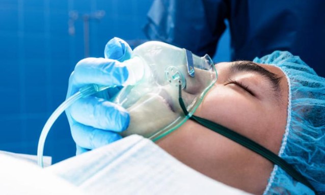 Кто такой анестезиолог-реаниматолог и в каких ситуациях нужен такой врач