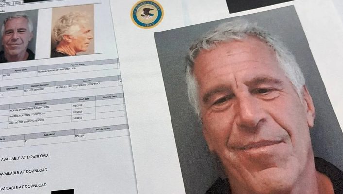 Эпштейн обсуждал с Ариан Ротшильд… восстание в Украине 