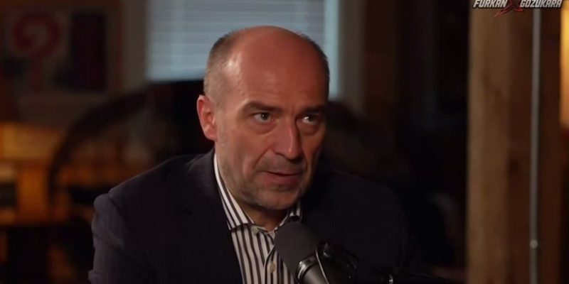 Рихард Вернер заявил о рисках цифрового контроля через ИИ и CBDC 