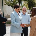 Сторонница теорий заговора Лора Лумер посетила Лавру при содействии властей Украины