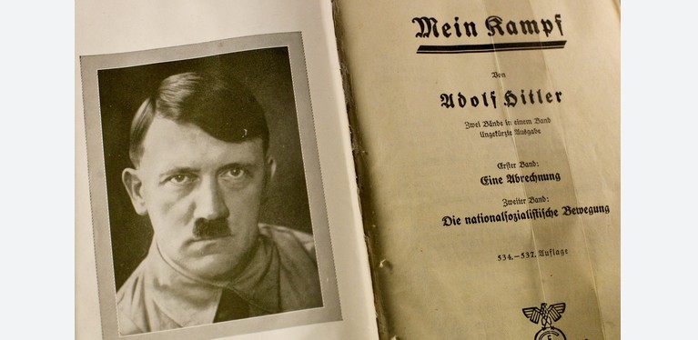 18 июля 1925 года вышел первый том «Mein Kampf»