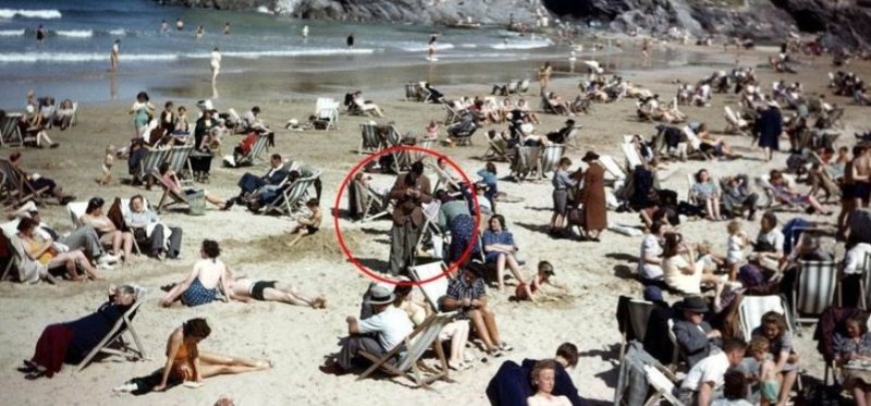 На фото 1940-х годов нашли предполагаемого «путешественника во времени» 