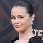 Селена Гомес на «Эмми-2026»: очередная теория заговора про двойника